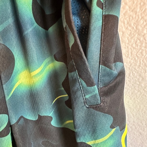 Nike Dri-FIT Camouflage Shorts with Neon Detail - Picture 2 of 5
